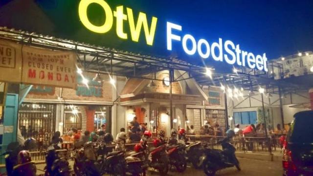 6 Tempat Makan Pinggir Jalan Di Jakarta Barat Yang Murah